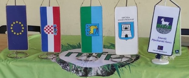 PREDSTAVLJANJE ZBORNIKA I 5. MEĐUNARODNOG FESTIVALA PLJOČKANJA PREDSTAVLJANJE ZBORNIKA I 5. MEĐUNARODNOG FESTIVALA PLJOČKANJA